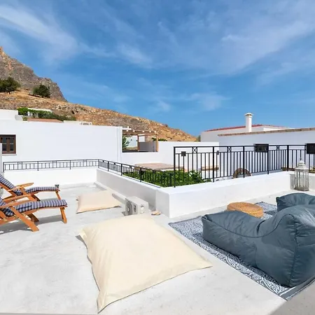 Petra With Acropolis View Villa *