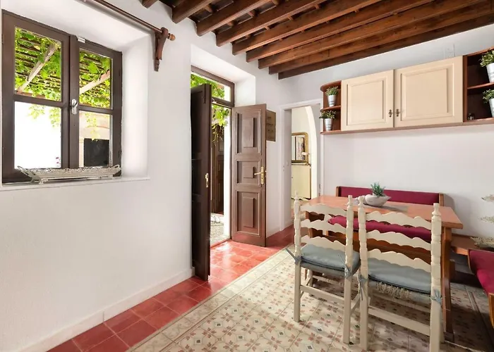 Petra With Acropolis View Vila